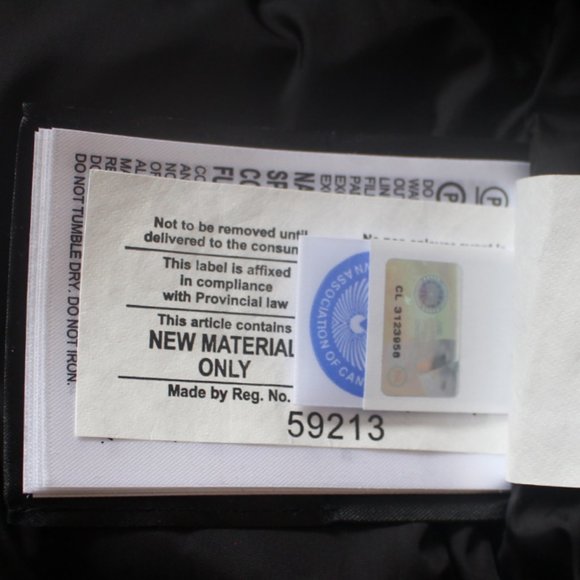 Canada Goose (Ladies Kensington Parka) - Picture 5 of 14